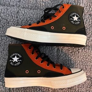 High top Converse women’s size 8, mens size 6